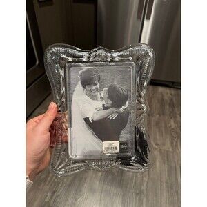 Mikasa Victoriana 5” X 7” Lead Crystal Picture Frame